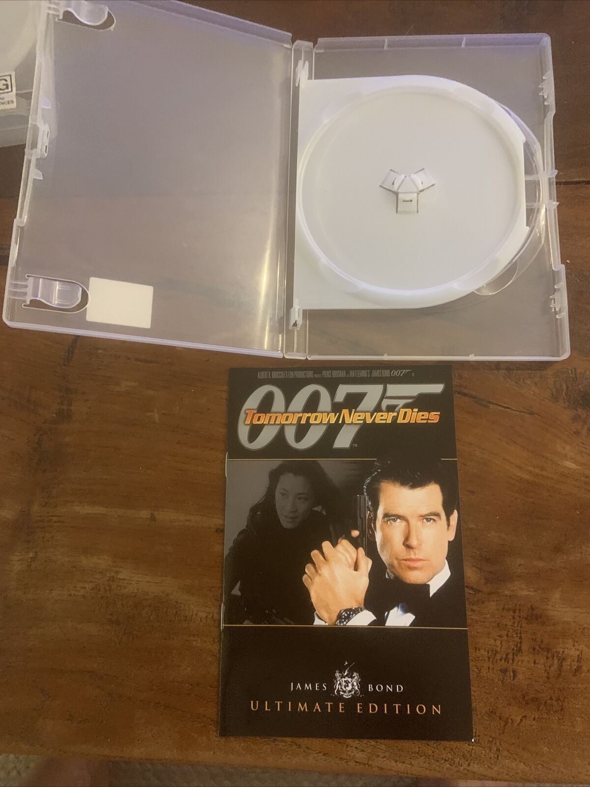 DVD EMPTY Case 007 Tomorrow Never Dies James Bond  & Booklet ONLY *NO DISCS