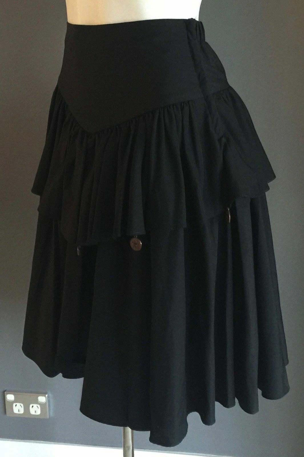 Vintage Girls ANNE Black Layer Elasticised Waist Yoke Skirt Size 10