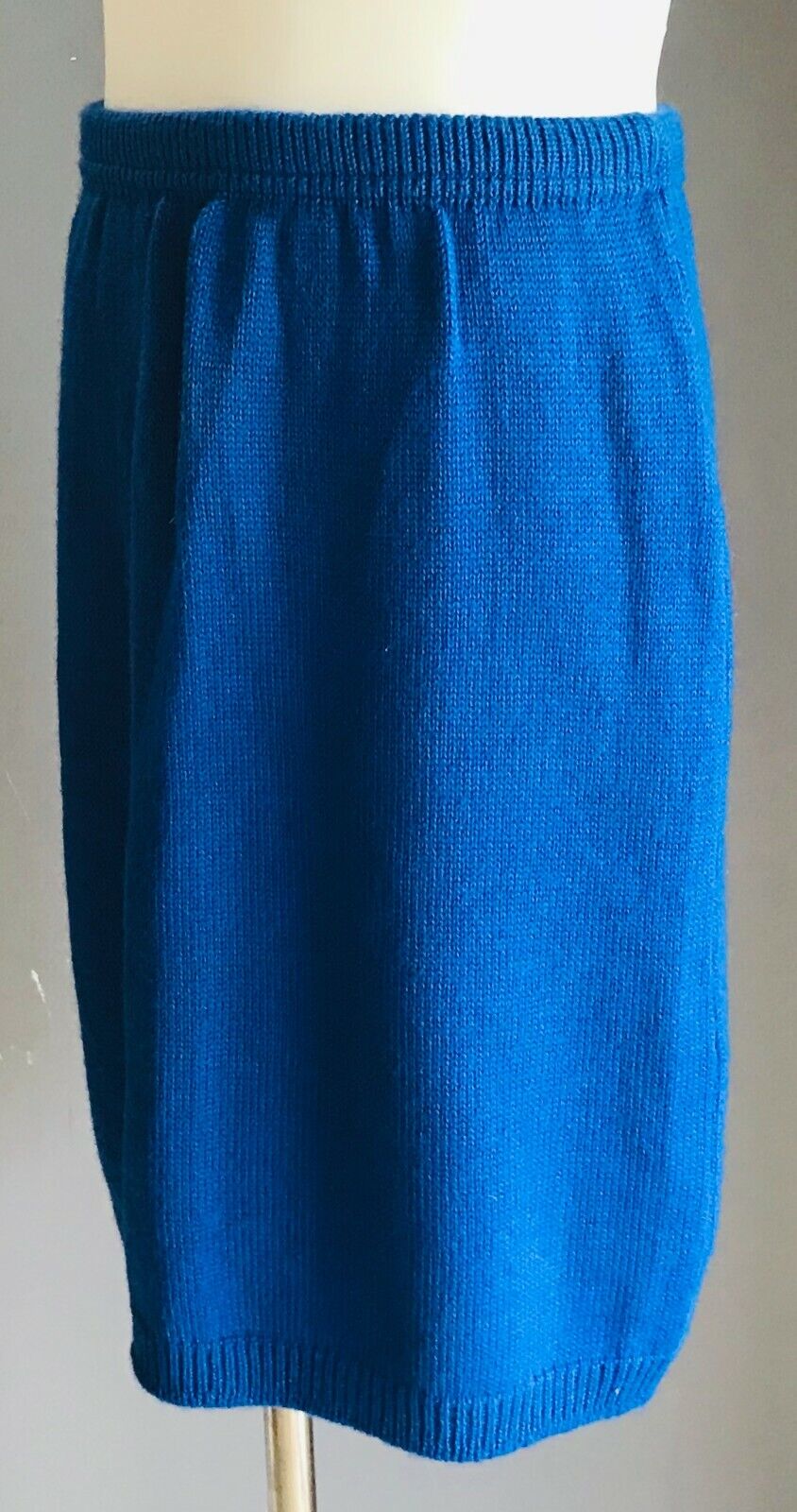 Vintage Girls MARQUISE Knit Skirt Cobalt Blue Elasticised Waist Size 8 Australia