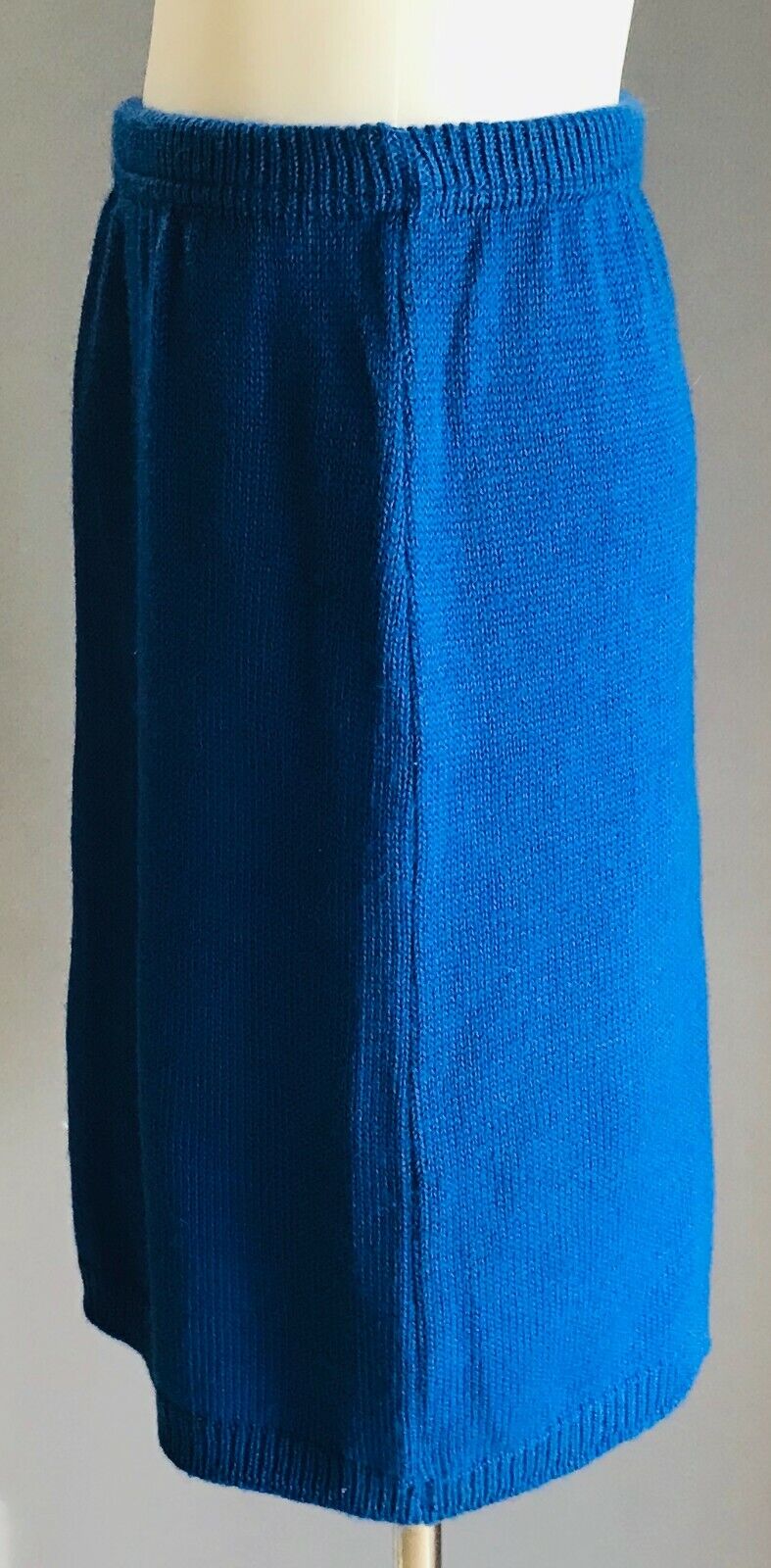 Vintage Girls MARQUISE Knit Skirt Cobalt Blue Elasticised Waist Size 8 Australia