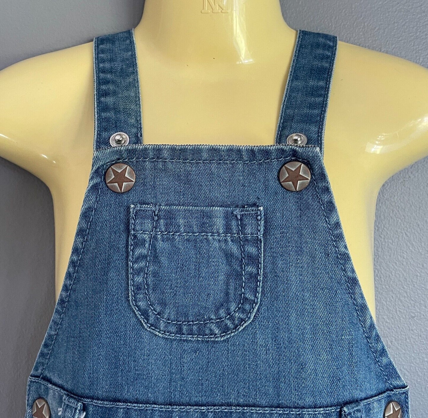 Baby Girl THE KIDSTORE Denim Dungaree Dress Overalls Skirt Size 3 - 6 months