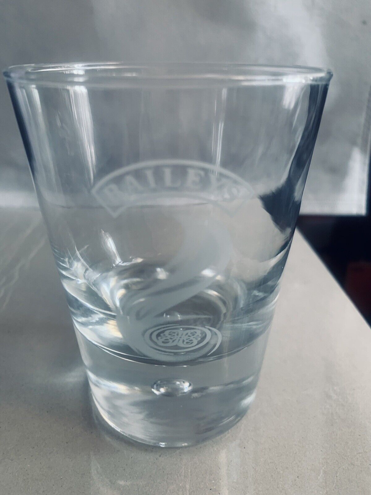 1 BAILEYS GLASS Original Irish Cream Controlled Bubble Swirl Barware 2 available