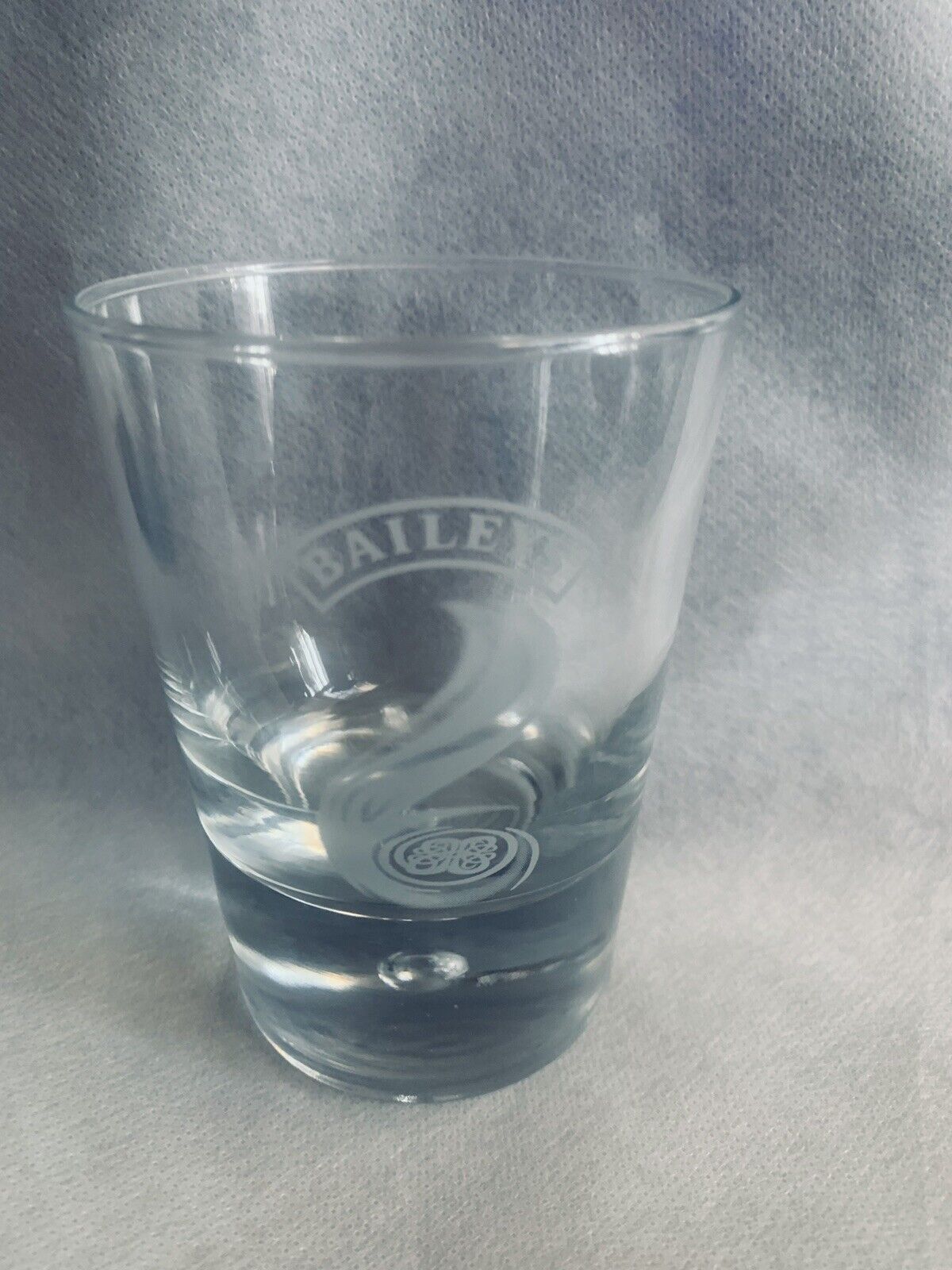 1 BAILEYS GLASS Original Irish Cream Controlled Bubble Swirl Barware 2 available