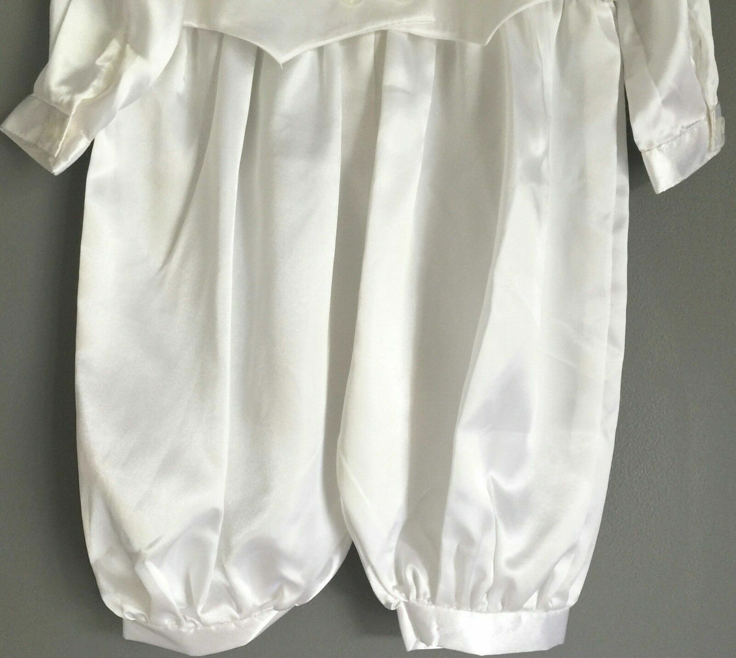 Baby Boy CLEVER BEAN White Baptism Christening Romper One Piece Hat Size 00 NEW