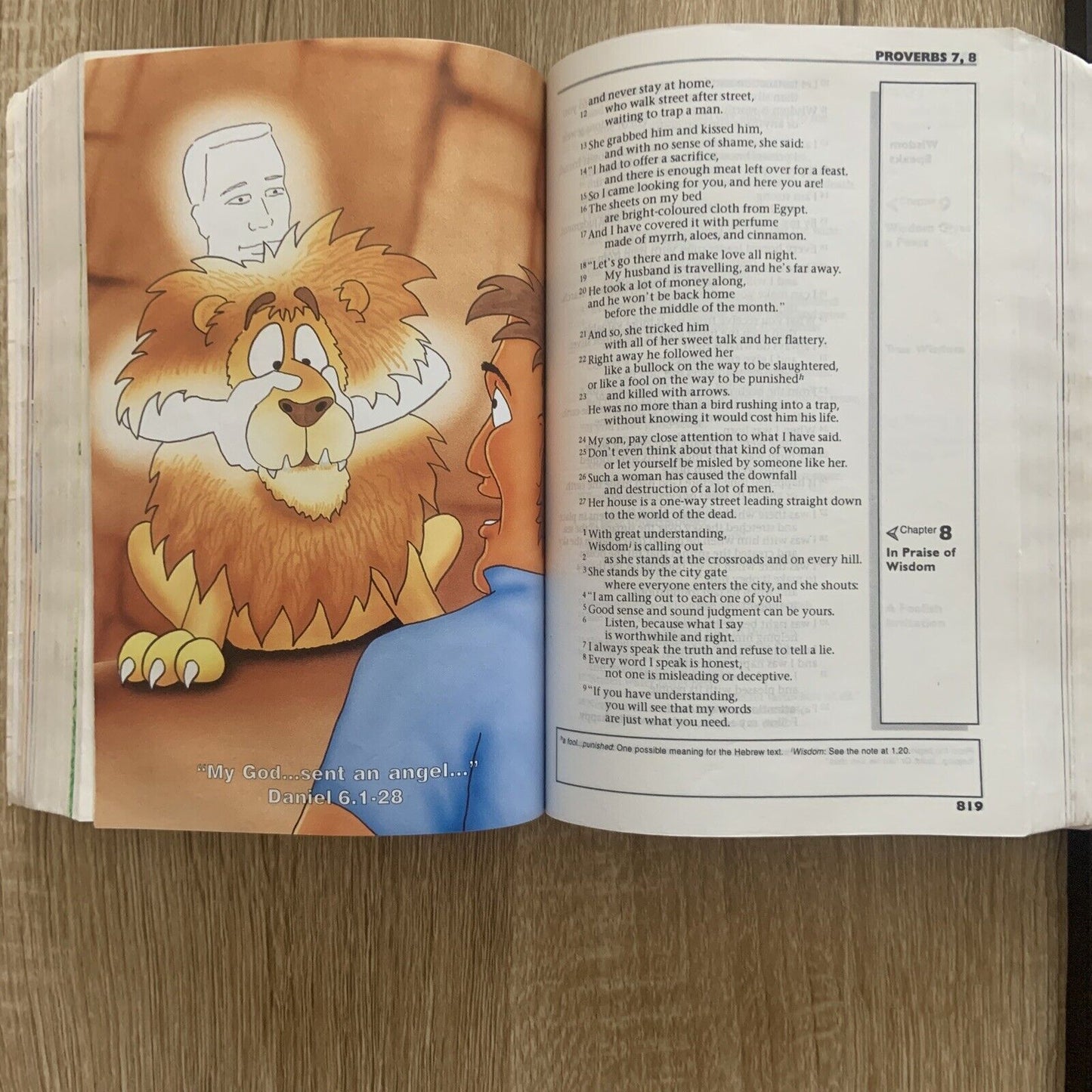 THE BIG RESCUE BIBLE Contemporary English Version Illustrated PB 1642 pages