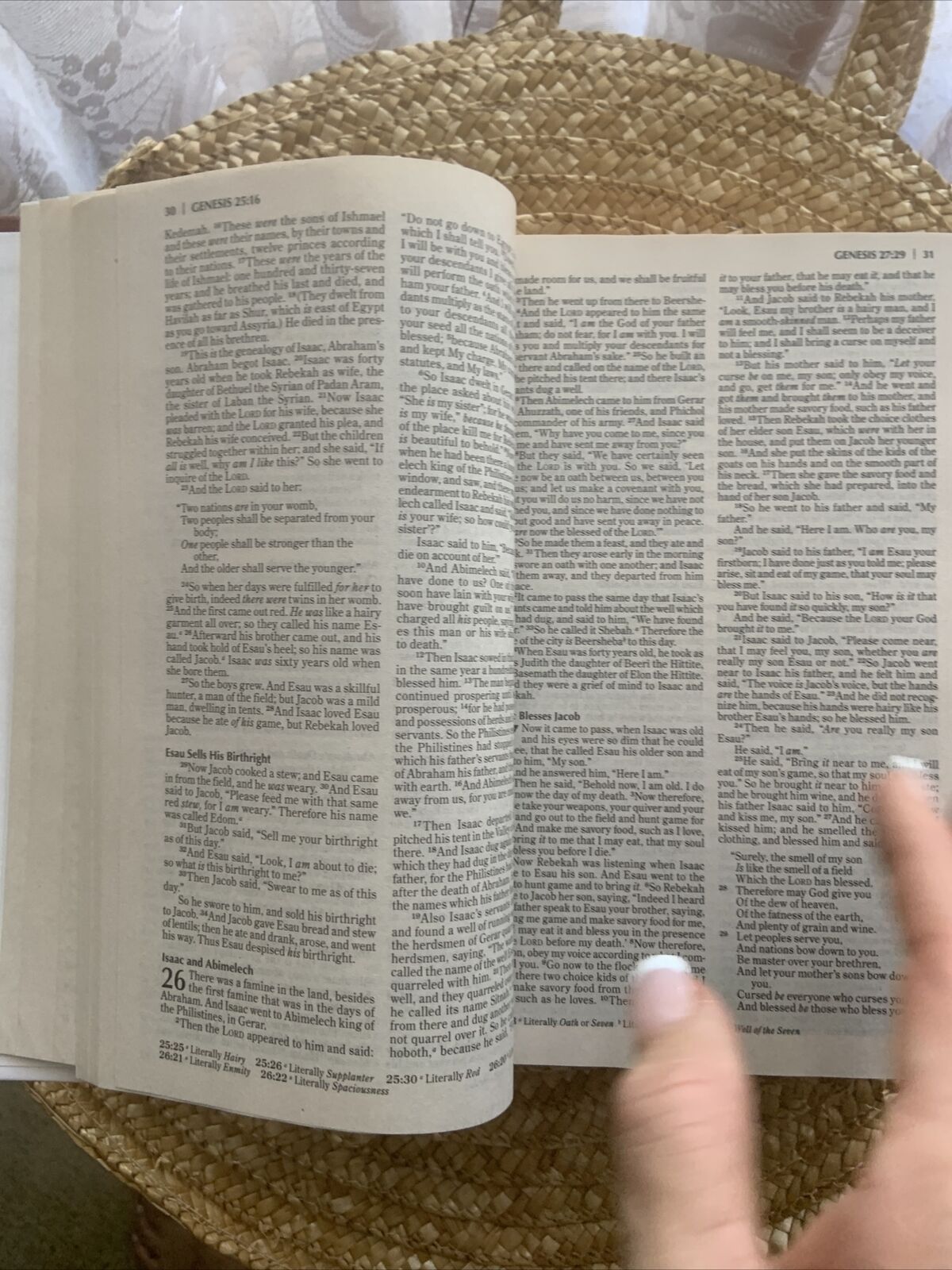 NKJV HOLY BIBLE Study Edition HC Book by Thomas Nelson 1982 Mint Condition