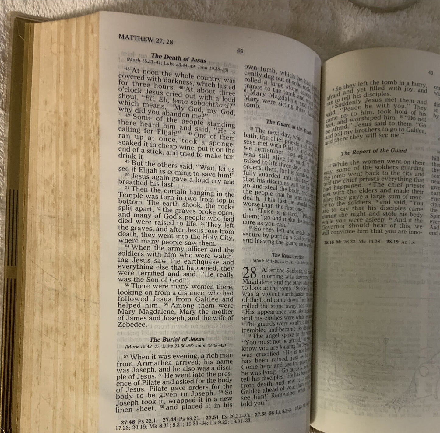 Rare Cover GOOD NEWS BIBLE Todays English Version Ex Library 1976 GOLD EDITION