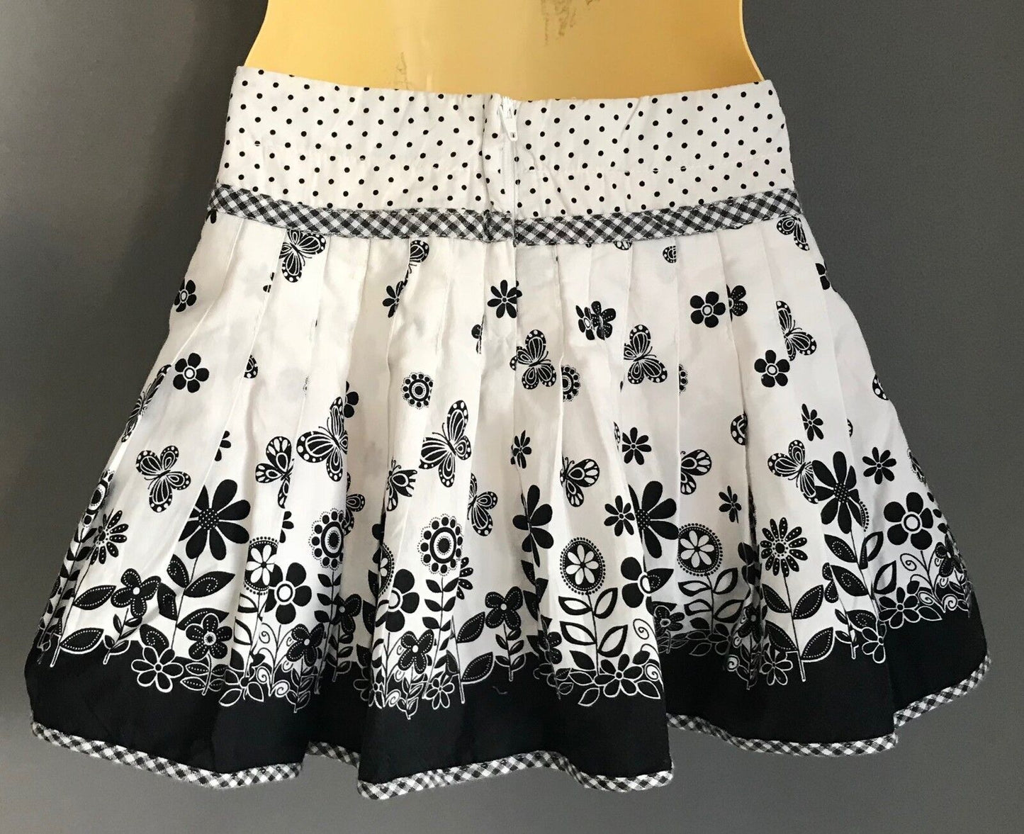 Vintage PUMPKIN PATCH Pleated Full Skirt Black   White Baby Size 12  18mths