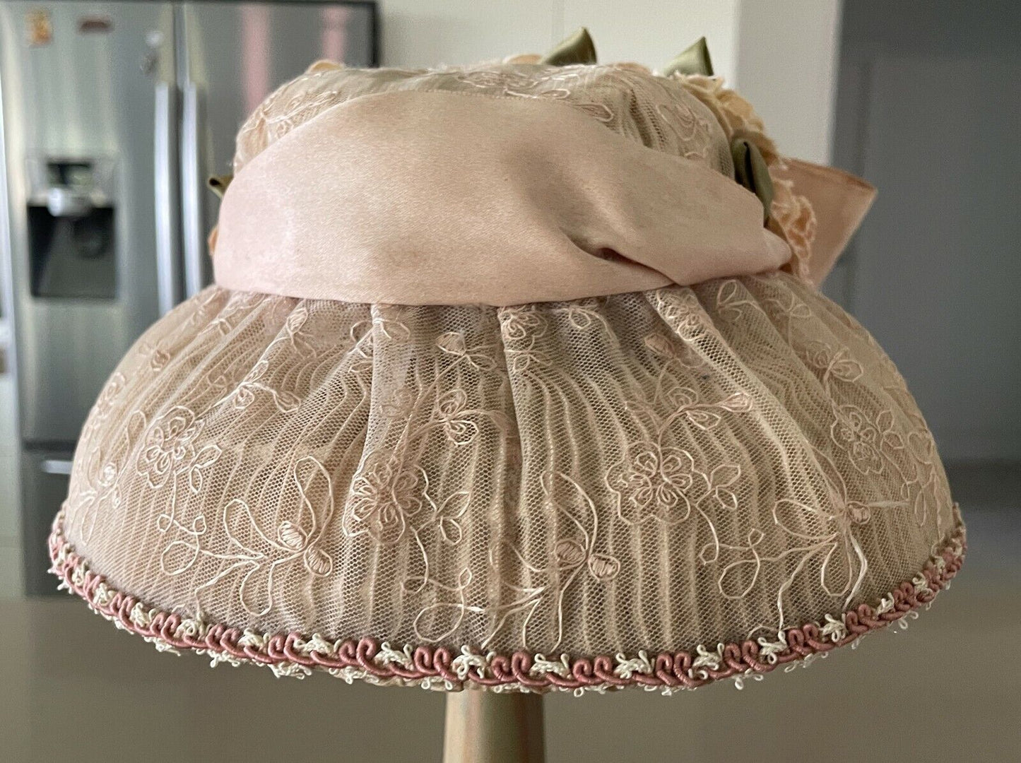 Vintage WAYNE M KLESKI Collectable Ornamental Sun Hat Lace Flower RibbonTrim NEW