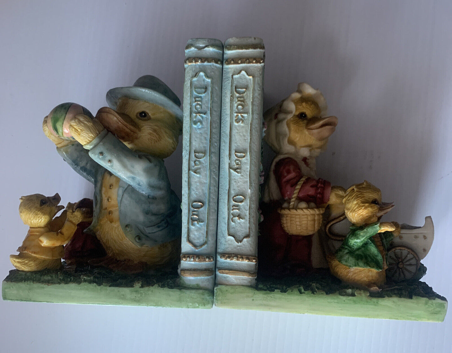Vintage BOOKENDS Pair 1980s DUCKS Ornamental Ceramic  Kitsch FIGURINES Family