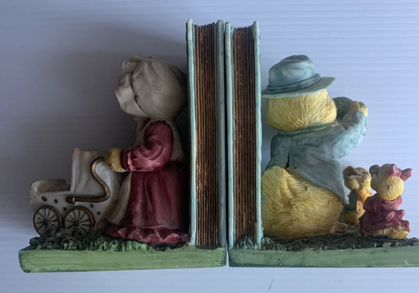 Vintage BOOKENDS Pair 1980s DUCKS Ornamental Ceramic  Kitsch FIGURINES Family
