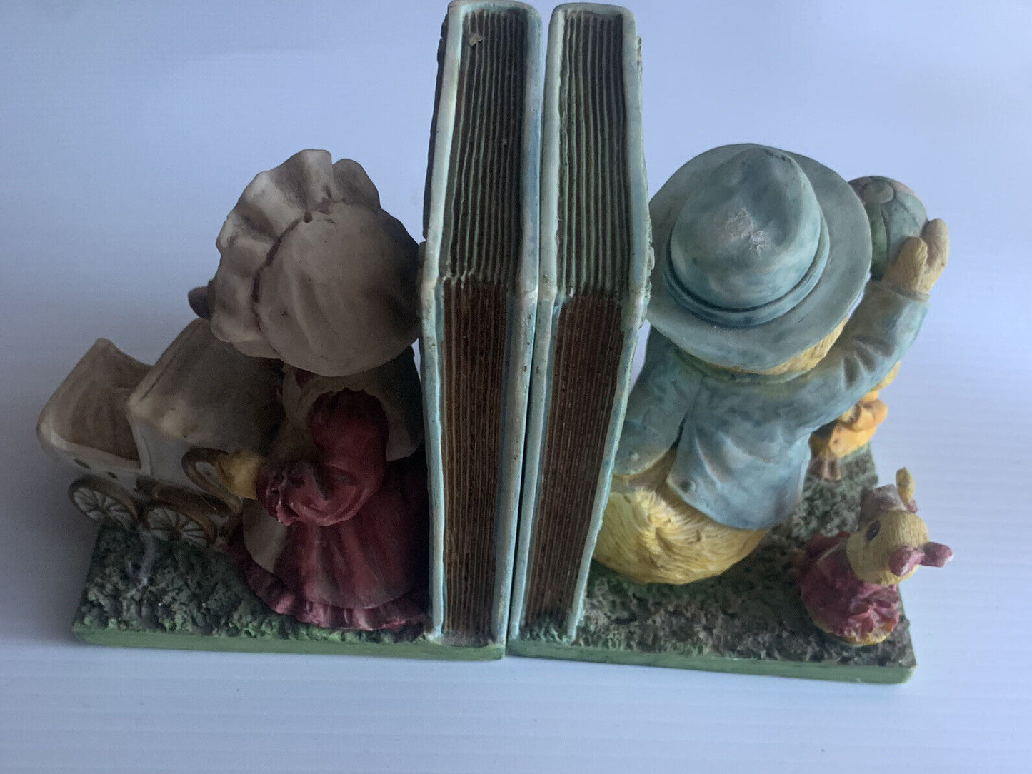 Vintage BOOKENDS Pair 1980s DUCKS Ornamental Ceramic  Kitsch FIGURINES Family
