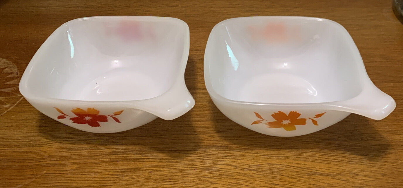 New CROWN CORNING 2x Bowls Ramekins Opal Milk Glass Orange Flower & Leaf Pattern