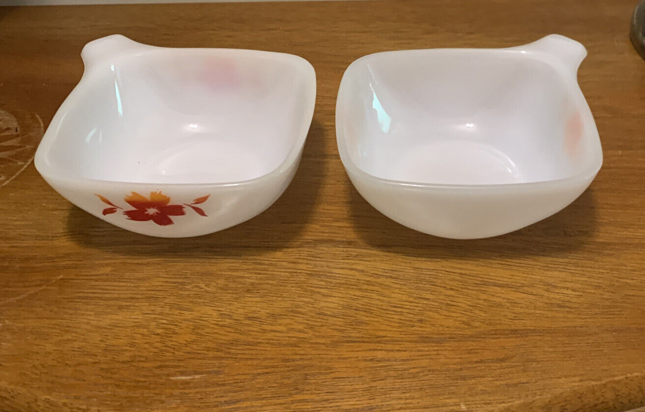 New CROWN CORNING 2x Bowls Ramekins Opal Milk Glass Orange Flower & Leaf Pattern