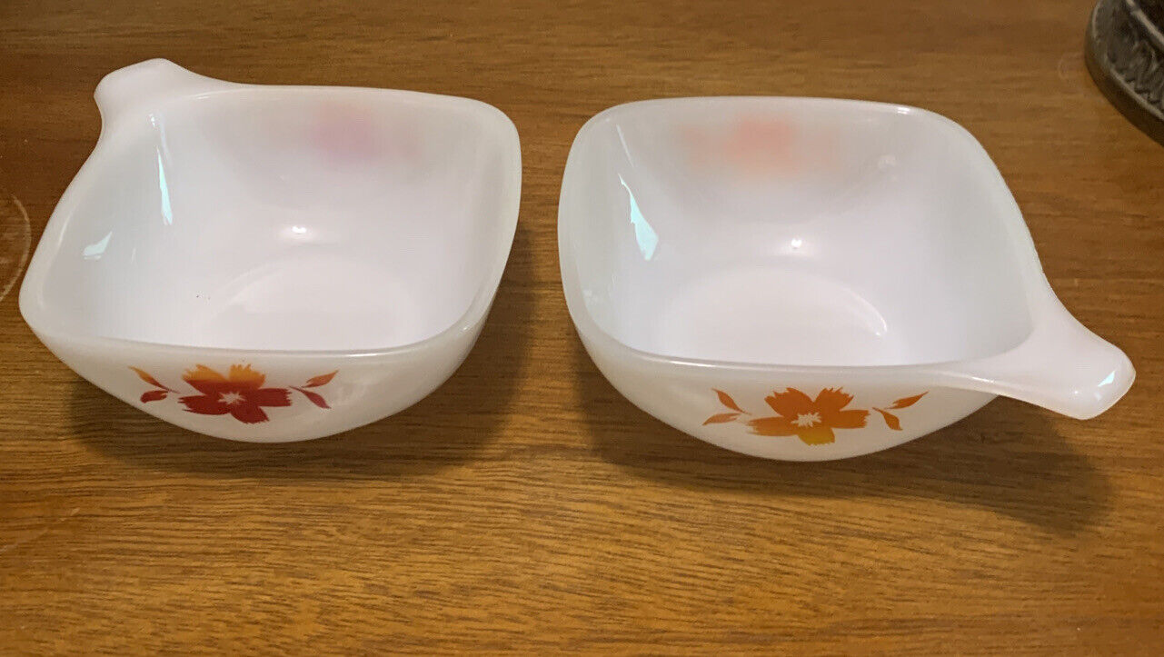 New CROWN CORNING 2x Bowls Ramekins Opal Milk Glass Orange Flower & Leaf Pattern