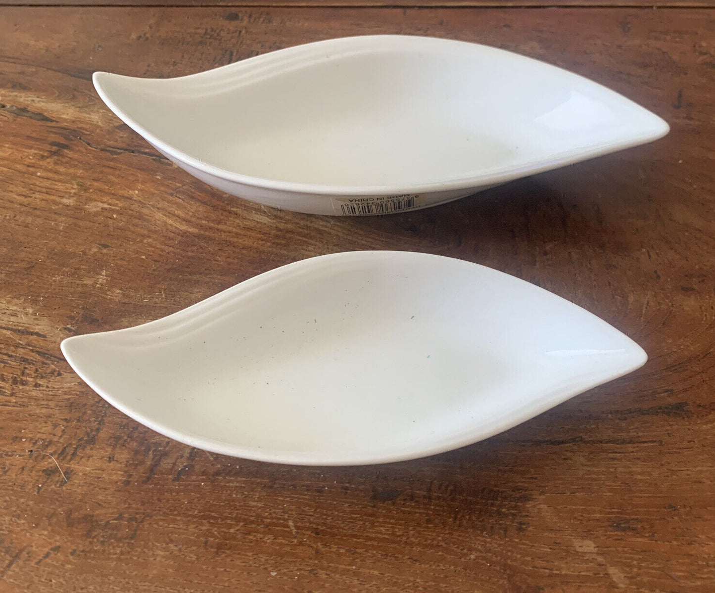New LEAF NESTING BOWLS 2x 20cm| 15cm Design CYC CHINA WAVE  Curved