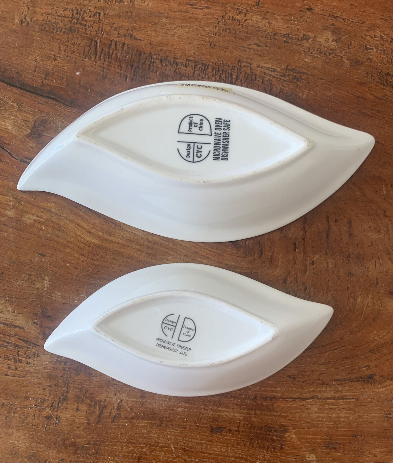 New LEAF NESTING BOWLS 2x 20cm| 15cm Design CYC CHINA WAVE  Curved