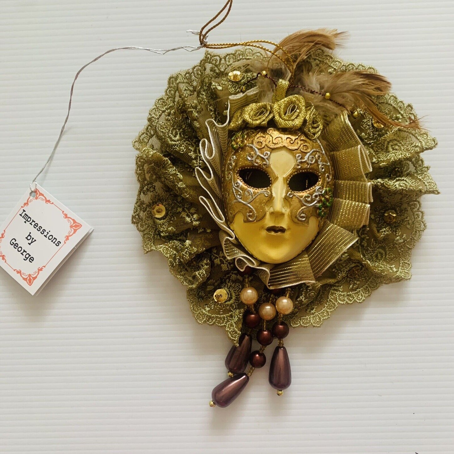 Venetian Hanging Ornament 7cm Gold MASQUERADE MASK Beautiful Pottery Charm Italy