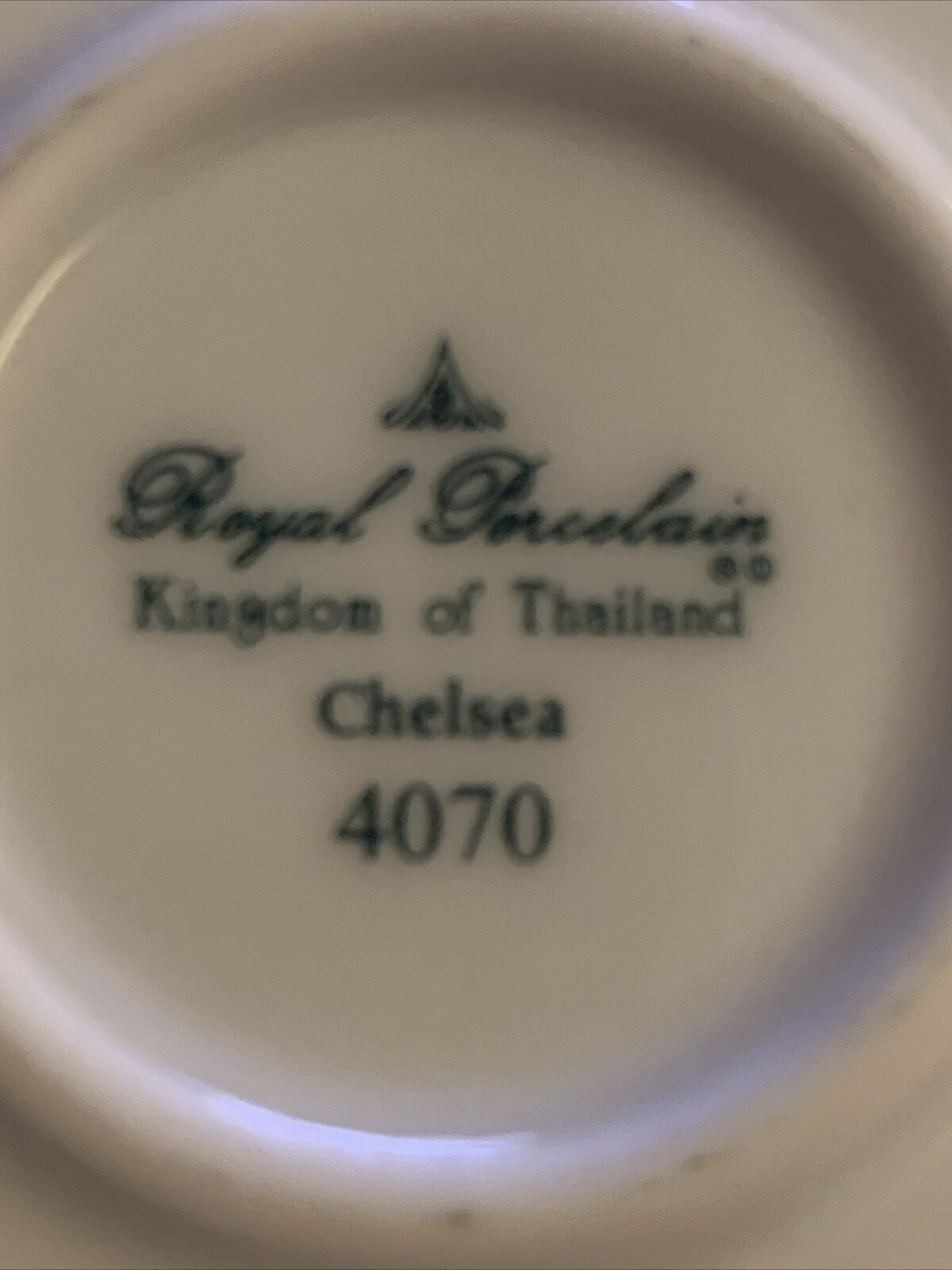 2x Royal Porcelain Kingdom of Thailand CHELSEA 4070 White 13cm Square Plate