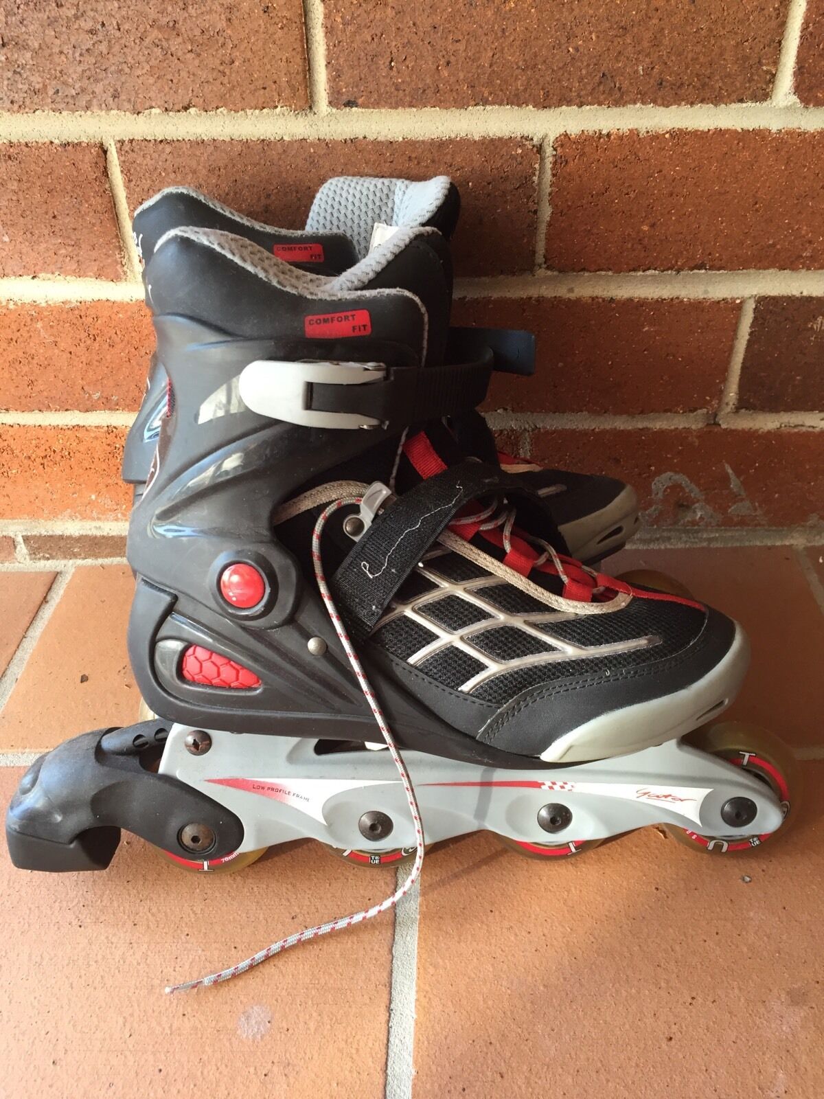 ROLLER SKATES SIZE 6 | 39 SKATES Brand Outdoor Sports