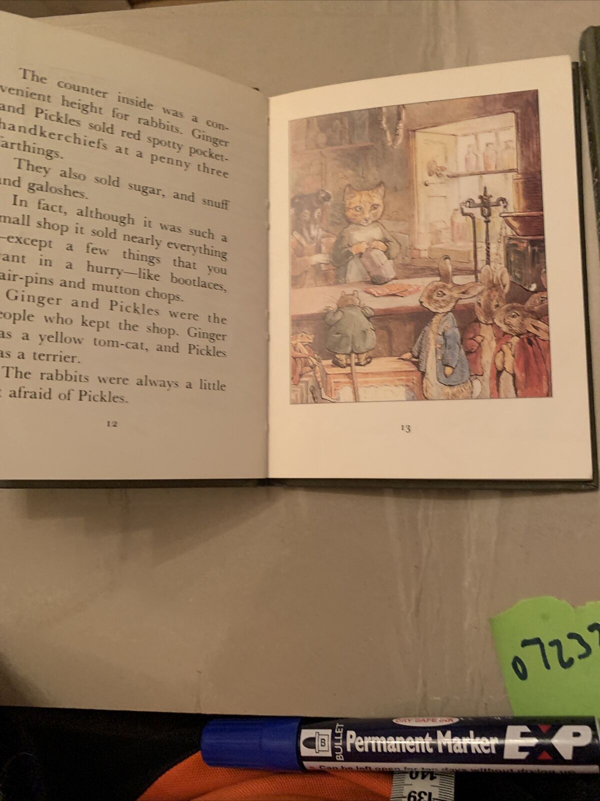 Mini HC BEATRIX POTTER " THE TALE OF GINGER AND PICKLES " 1987 F Warne & Co