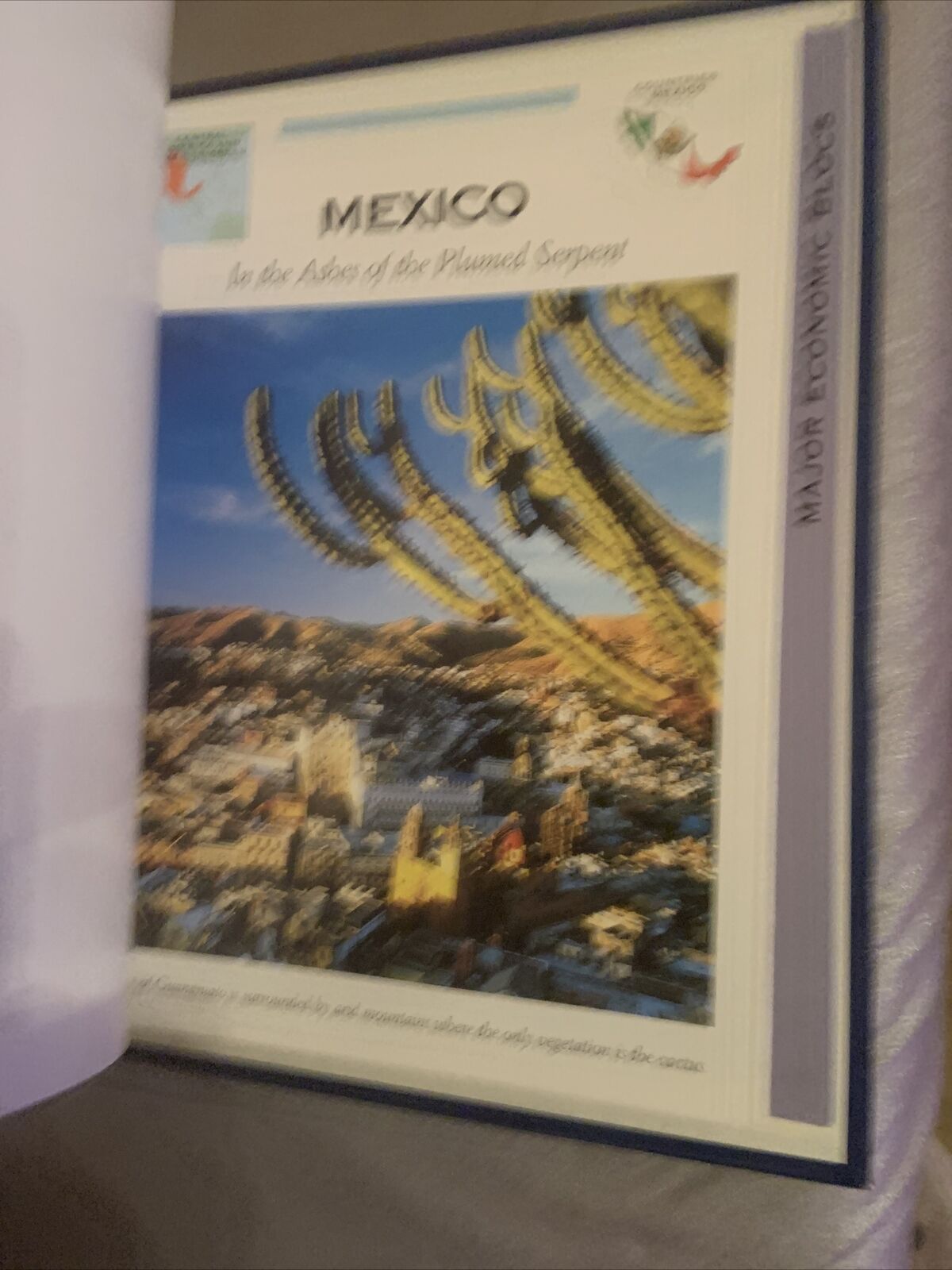 ATLAS OF THE WORLD 2 Binders 16 Chapter Fact Files Folder ORBIS Maps