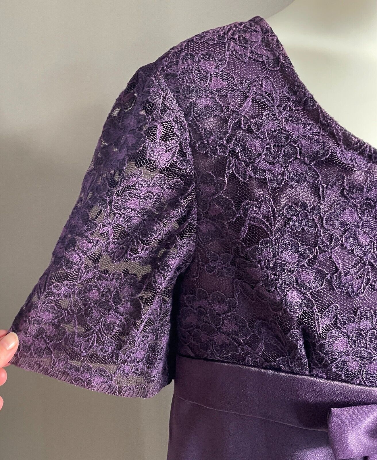 Teen Girl Long Formal Purple A-Line Midi Gown Short Sleeve Lace Bodice 16 Years