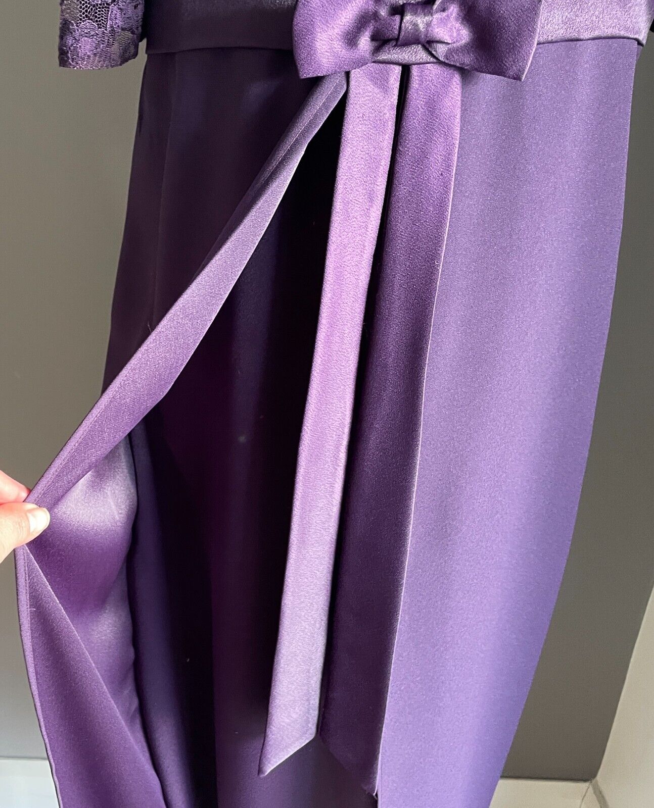Teen Girl Long Formal Purple A-Line Midi Gown Short Sleeve Lace Bodice 16 Years