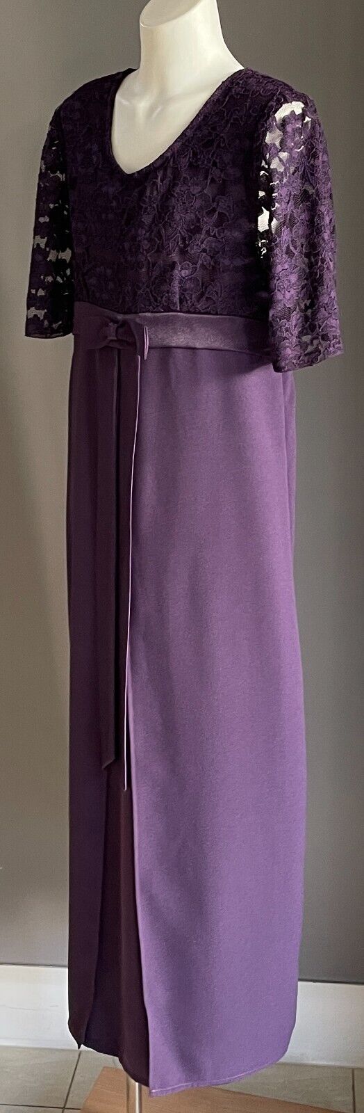 Teen Girl Long Formal Purple A-Line Midi Gown Short Sleeve Lace Bodice 16 Years