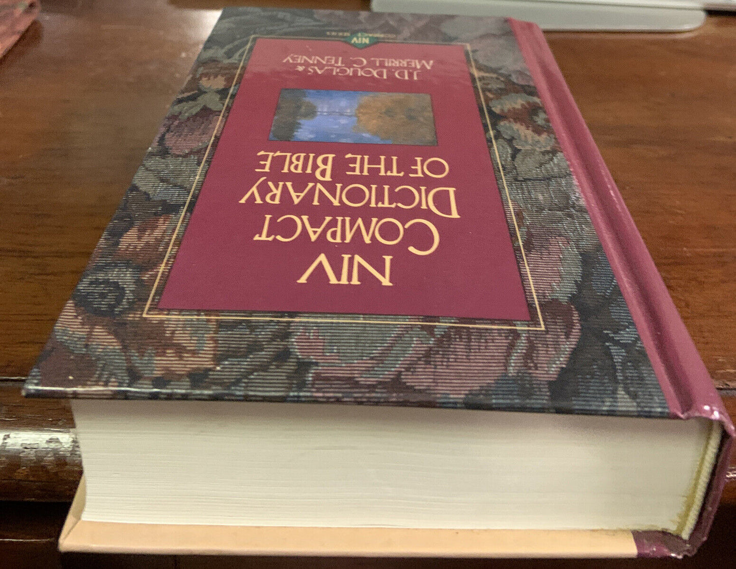 BIBLE NIV Compact DICTIONARY Of The BIBLE J D Douglas M C Tenney Gloss HC 1989