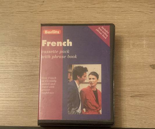 BERLITZ FRENCH Learn Cassette Pack Phrase Book 1998 Clam Shell Case Travel Pack