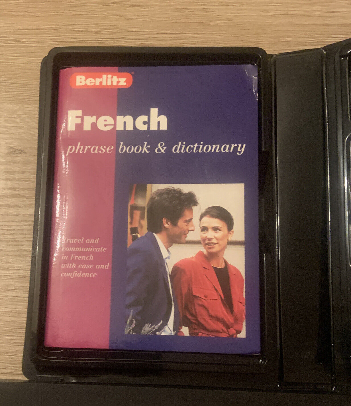 BERLITZ FRENCH Learn Cassette Pack Phrase Book 1998 Clam Shell Case Travel Pack