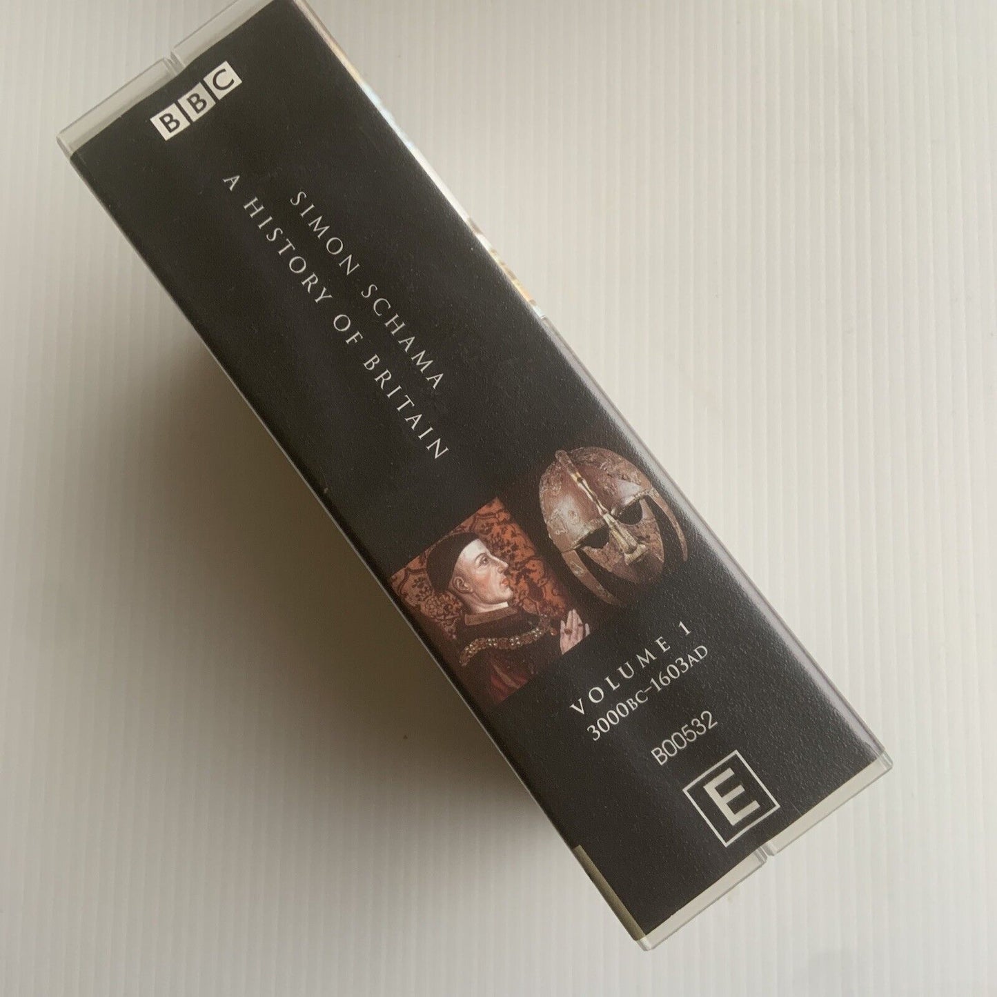 VHS Simon Schama A History of Britain Vol1 1  3000 BC 1603 AD 2 x  Video Box Set