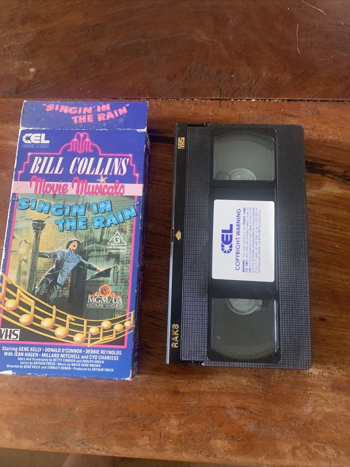 Vintage VHS Singin' In The Rain Bill Collins Movie Musicals Video Tape Box 1952