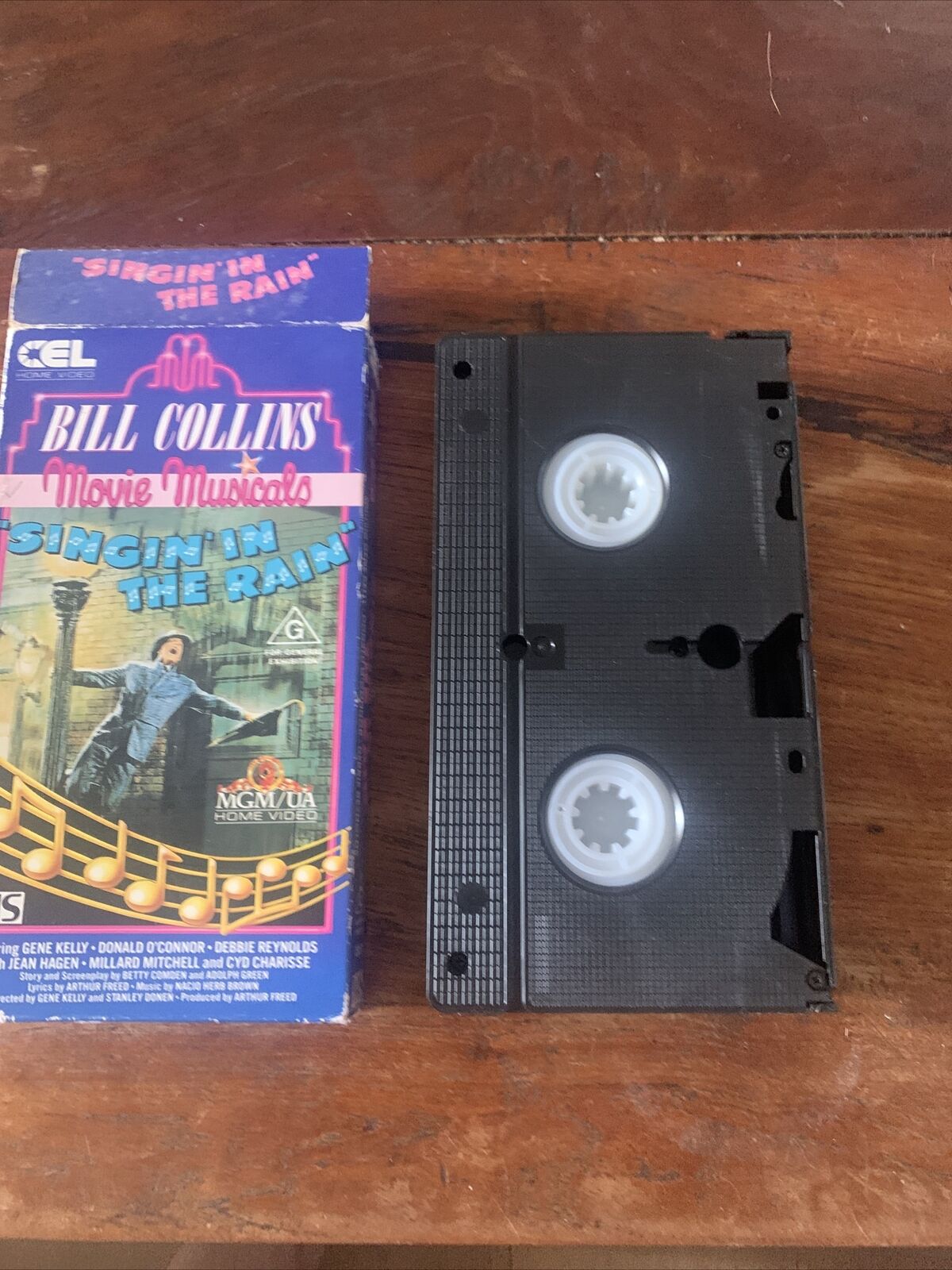 Vintage VHS Singin' In The Rain Bill Collins Movie Musicals Video Tape Box 1952