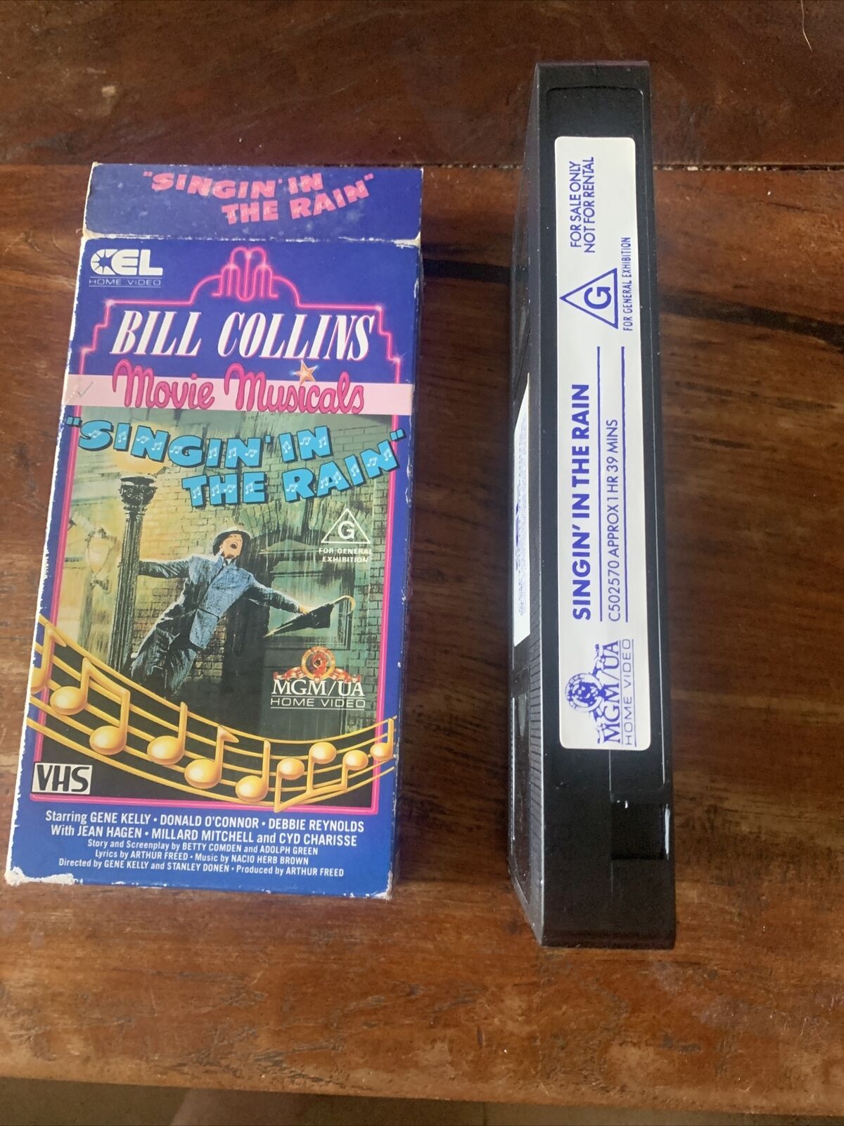 Vintage VHS Singin' In The Rain Bill Collins Movie Musicals Video Tape Box 1952