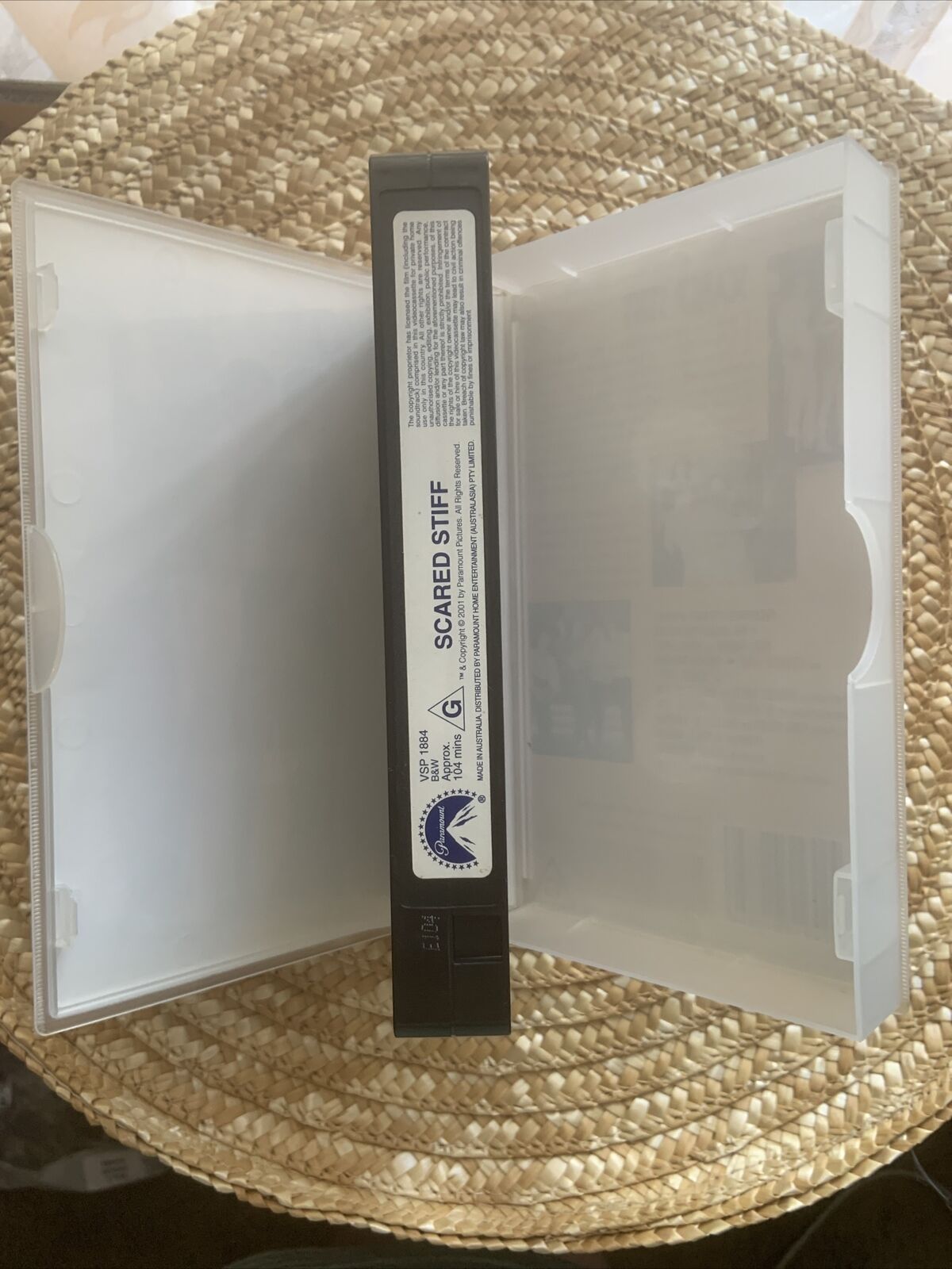 VHS SCARED STIFF Movie Video Cassette Tape B&W Movie Dean Martin Jerry Lewis