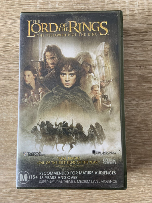 VHS FELLOWSHIP OF THE RING Lord of Rings Video tape Approx 171 Mins PAL Rated M