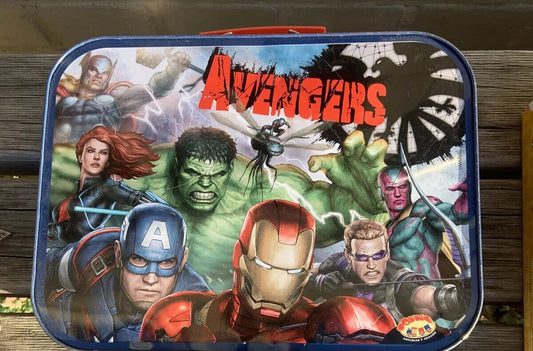 Jigsaw Puzzle MARVEL AVENGERS Lunchbox 2018 Collectors  Pressed Metal Lunch Box
