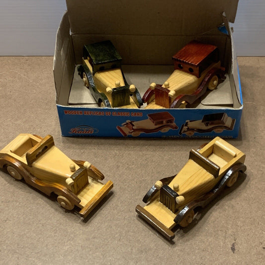 Toy Classic Car KAIDI Art Decor Wooden Model Handmade Kids Ornament Display NEW