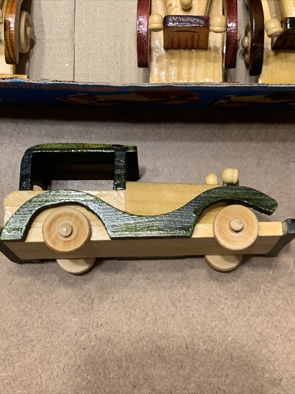 Toy Classic Car KAIDI Art Decor Wooden Model Handmade Kids Ornament Display NEW
