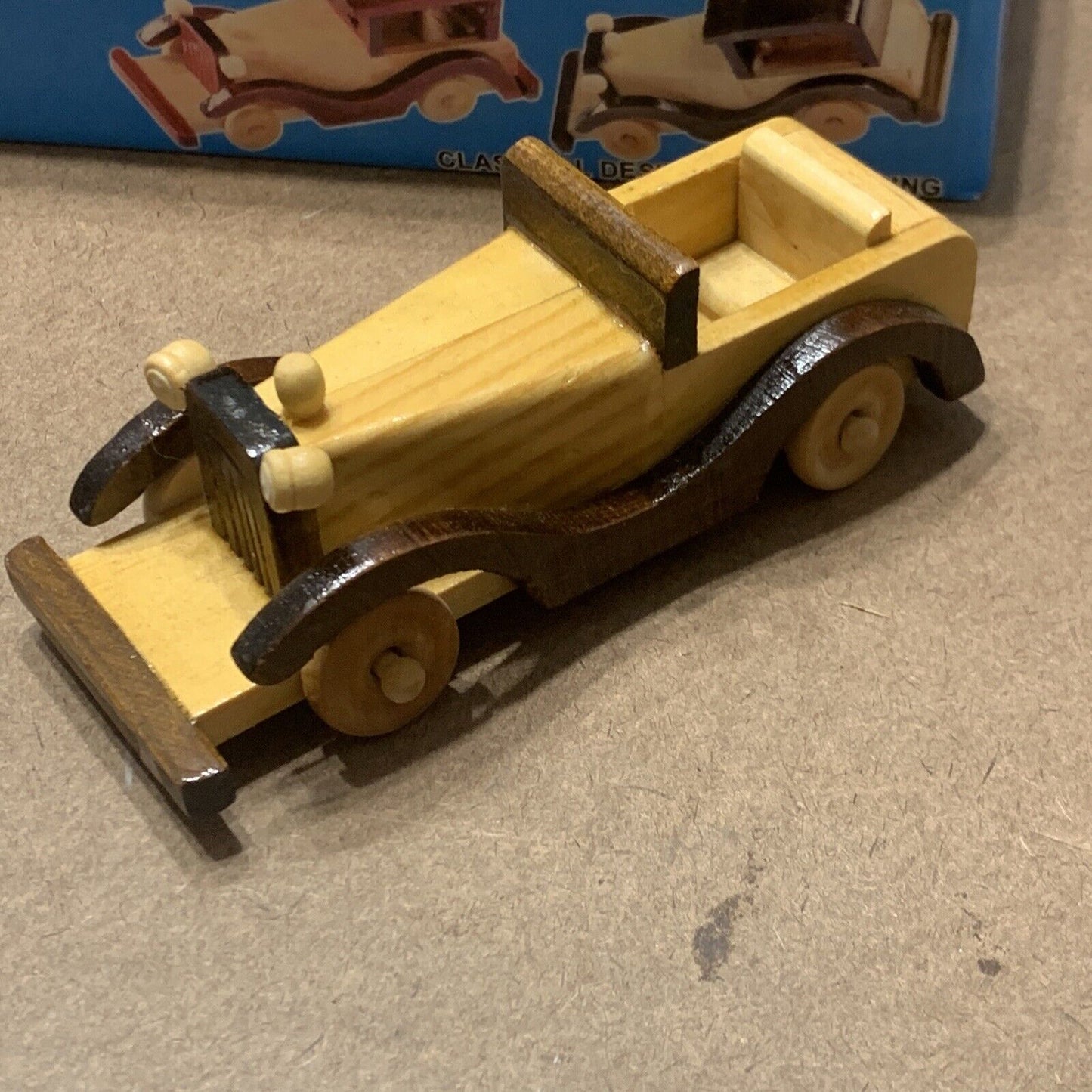 Toy Classic Car KAIDI Art Decor Wooden Model Handmade Kids Ornament Display NEW