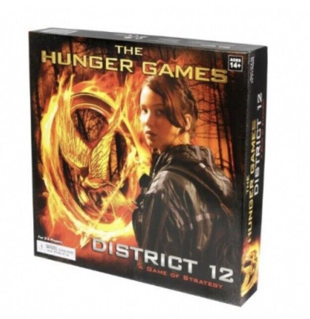 THE HUNGER GAMES Movie District 12 Strategy 2 4 players Open Box NEW Board Game
