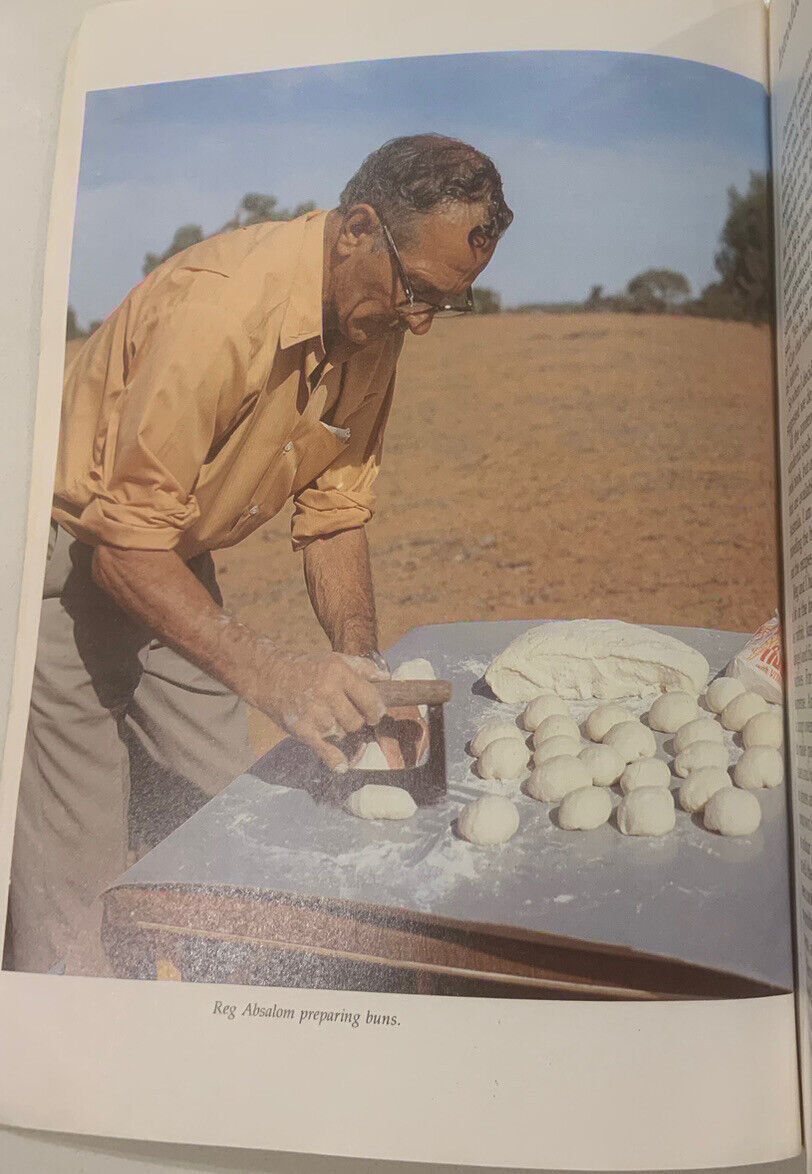Cookbook OUTBACK COOKING IN THE CAMP OVEN Jack & Reg Absalom Australian Recipes