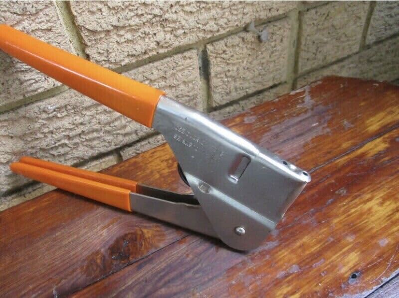 Vintage MAUN INDUSTRIES RIVET GUN TOOL 5012-230 England Hansa