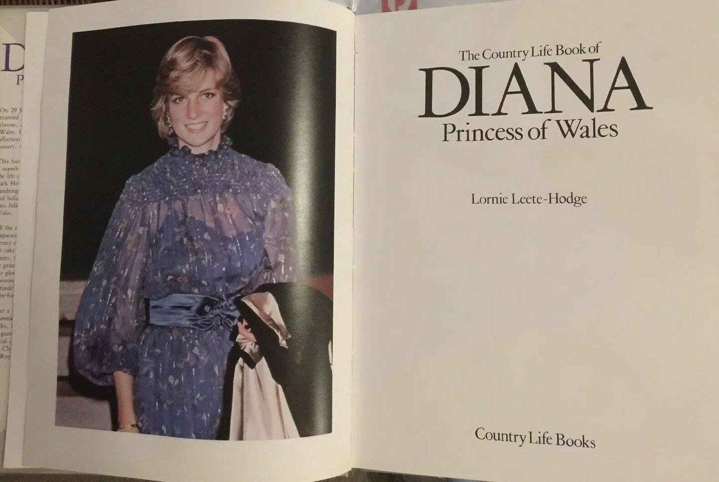 PB Book THE COUNTRY LIFE BOOK of Diana Princess of Wales by Lornie Leete-Hodge