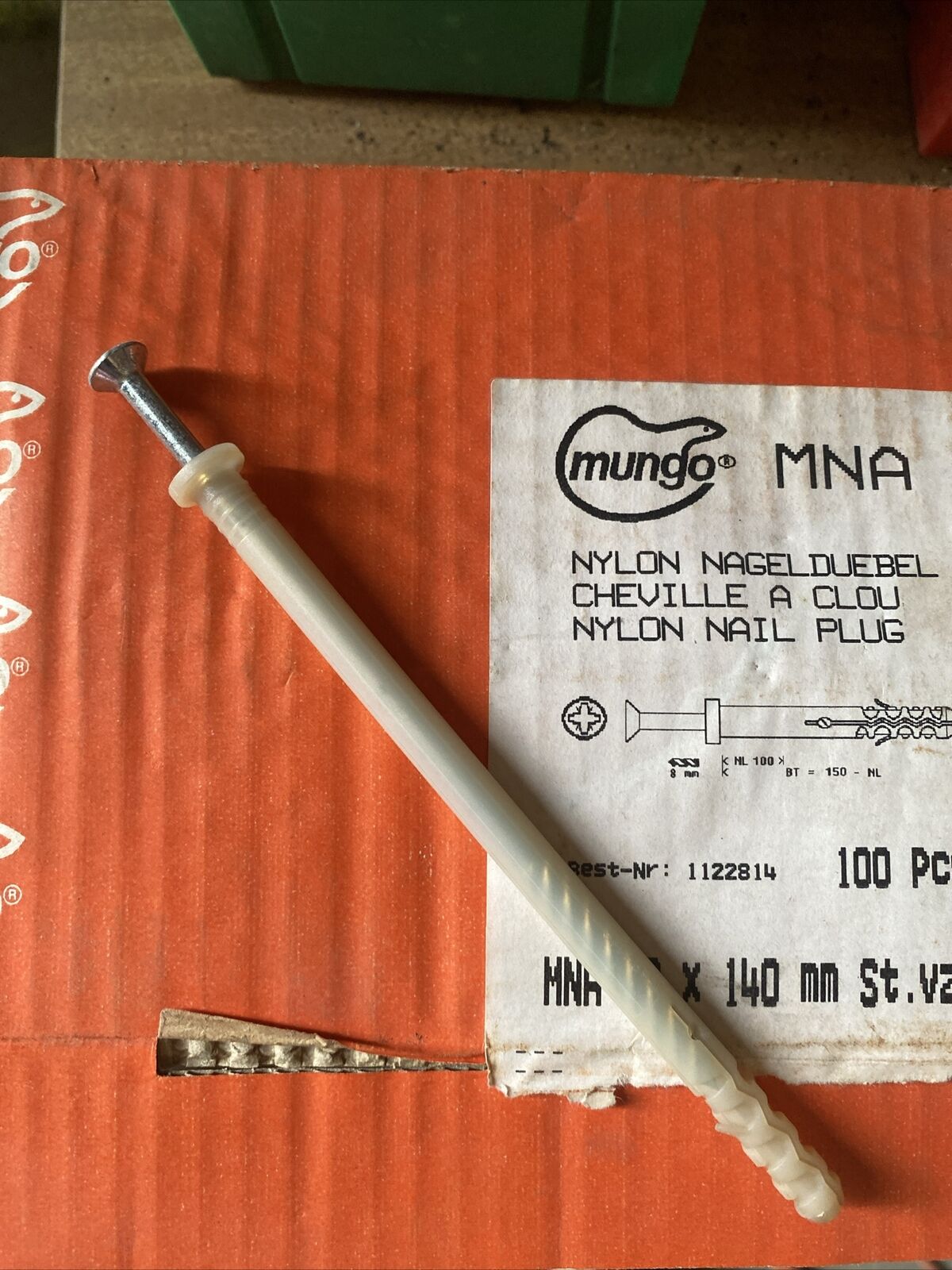 MUNGO MNA 8x140mm Nylon Nagelduebel Cheville Nail Plug Preassembled Box of 300