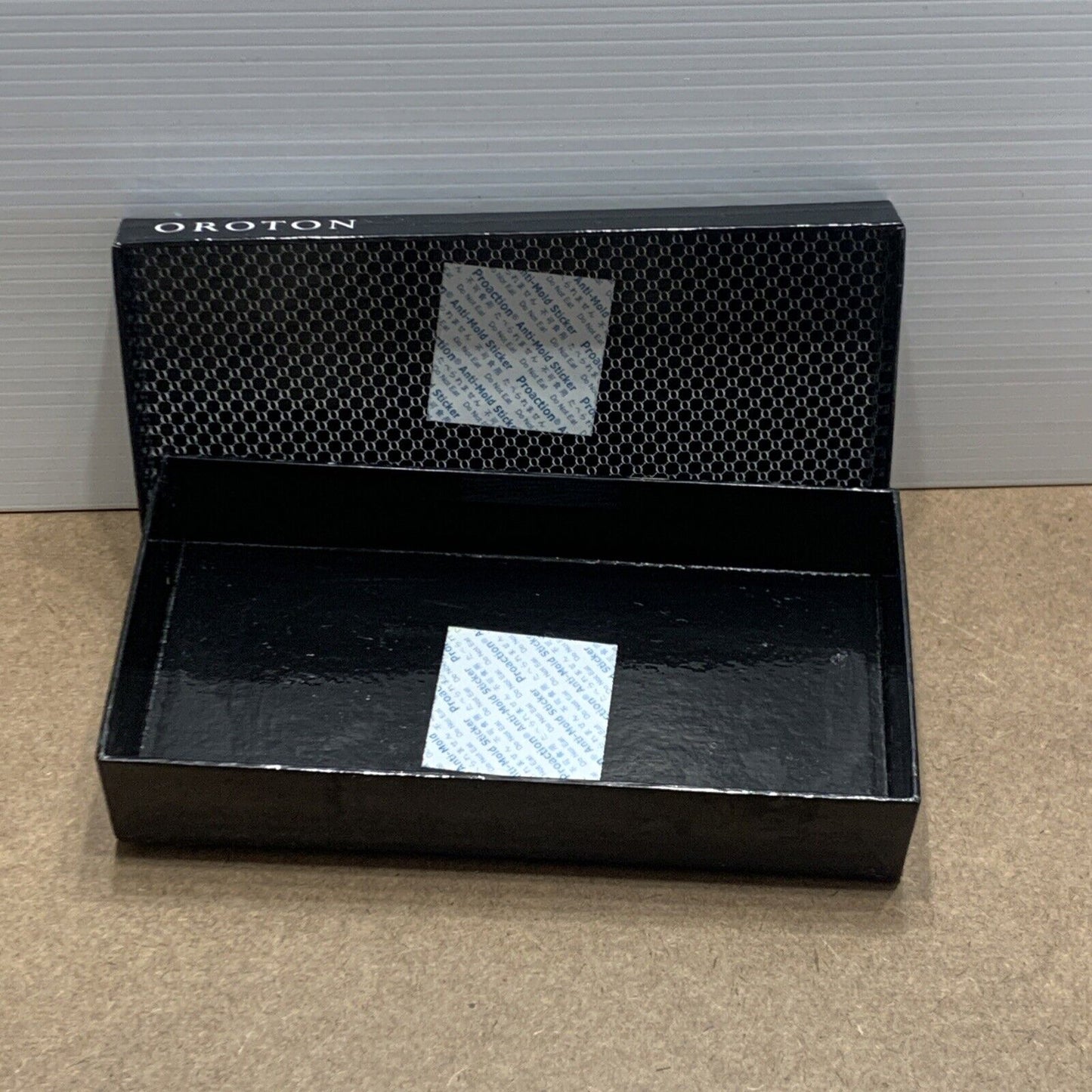 EMPTY BOX OROTON 22 | 11 | 4cm  Gift Box Black With Lid Logo Pre-owned