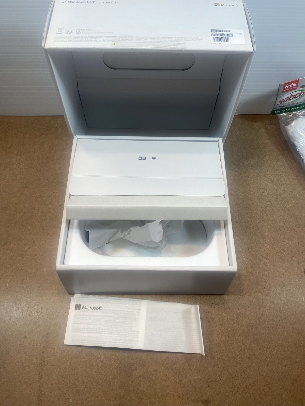 EMPTY BOX Microsoft Audio Dock IVF-00012 MODEL 2024 07 - 2022 Black New