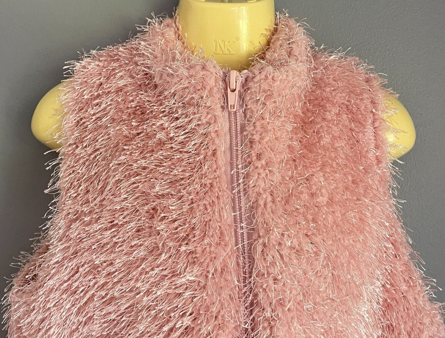 STEVIE&ME  Zip Front Gilet Blush Pink Sleeveless Long Hair Yarn Sz 12 Tween Girl